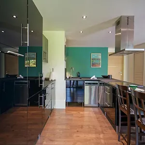le-poisson-vert-appartement-6-personnes-200m-de-la.hotels-rhonealpes.com/