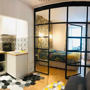 Appartement Pied De Montmartre, Paris