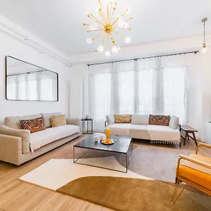 Appartement Equipe Proche Sacre Coeur - 4p - Flat-guest, Paris